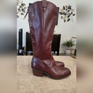 Sofft Shelby Tall Western-Inspired Boots.  Size 11   Women's